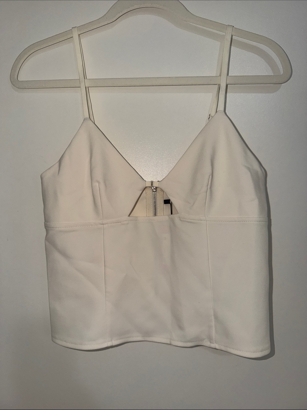 NWT Edikted Liana Cut Out Tank Top in Cream | M